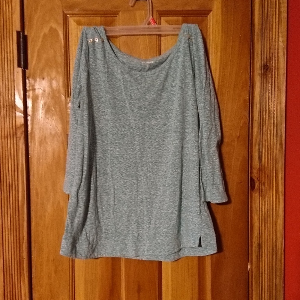 Express 3/4 sleeve shirt, bundle price $2